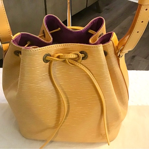 Louis Vuitton Bags - Picture 3 of 16